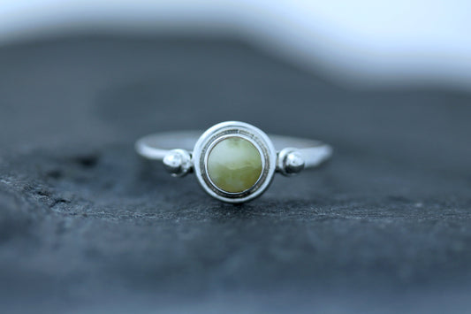 Scottish Marble Ring - Dotted Shoulder