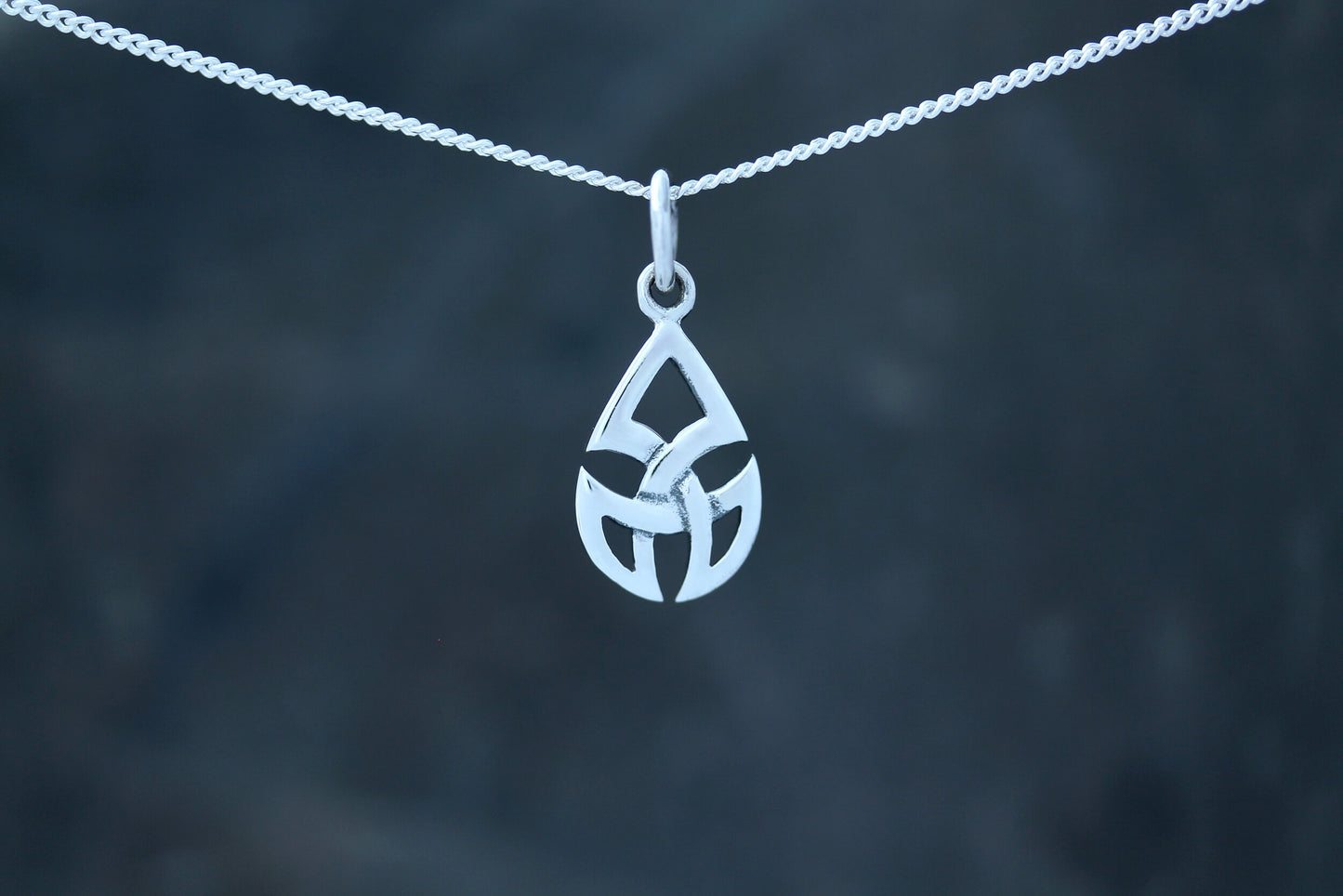 Celtic Knot Pendant - Three Point Shield Knot