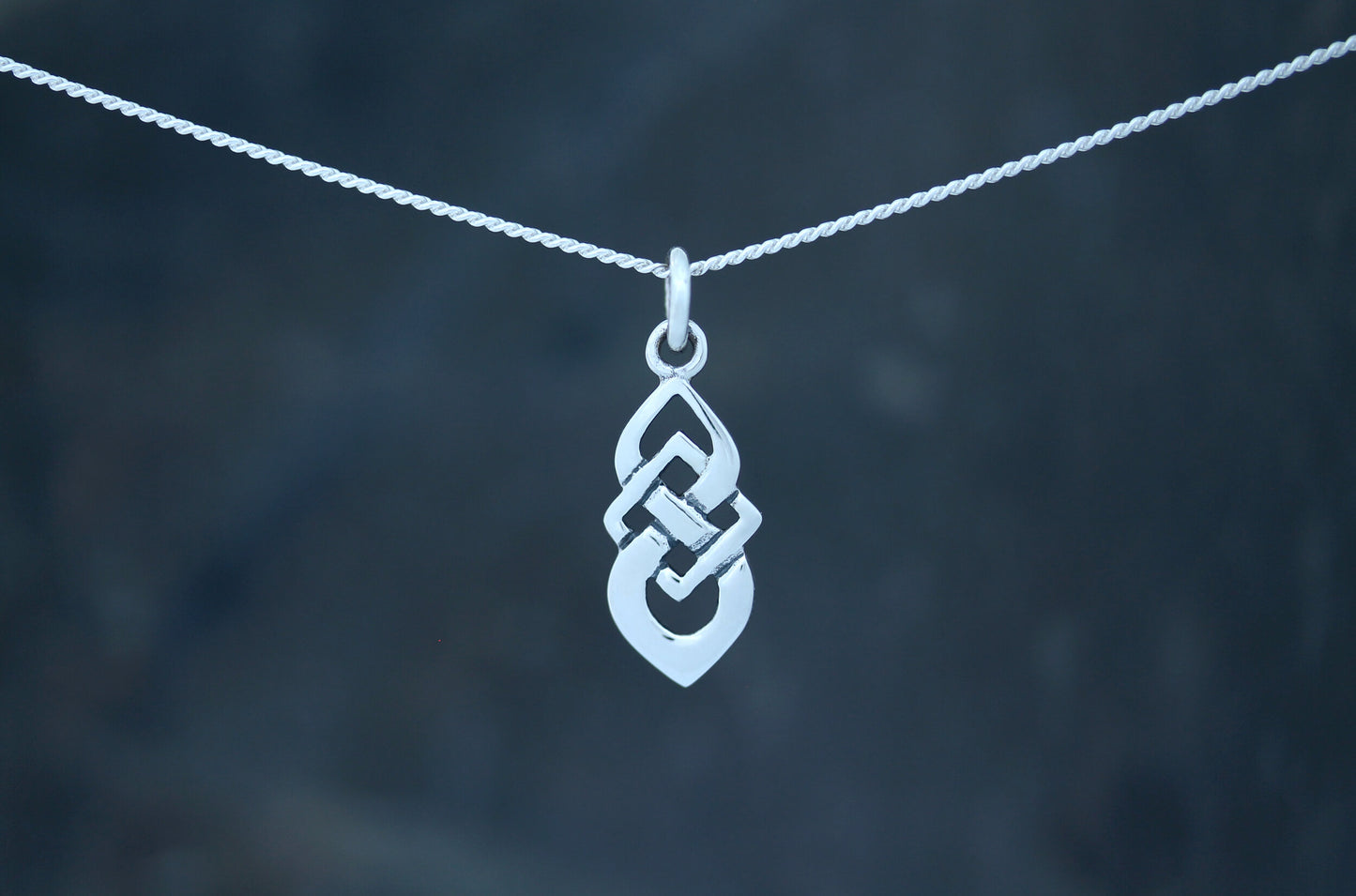 Celtic Knot Pendant - Interlocked Pictish Loop