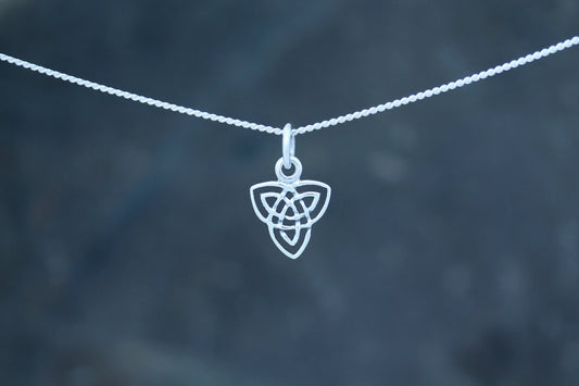 Triquetra Pendant - Overlapping Triquetra (Small)
