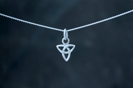 Triquetra Pendant - Downward Perfect Balance