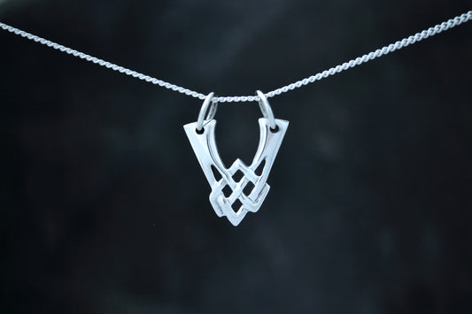 Celtic Letters - 'V' Pendant