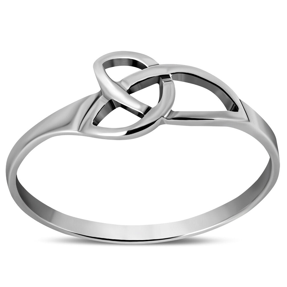 Triquetra Ring - Elongated Trinity