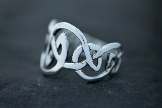 Celtic Knot Ring - Scottish Pictish Knot Wave
